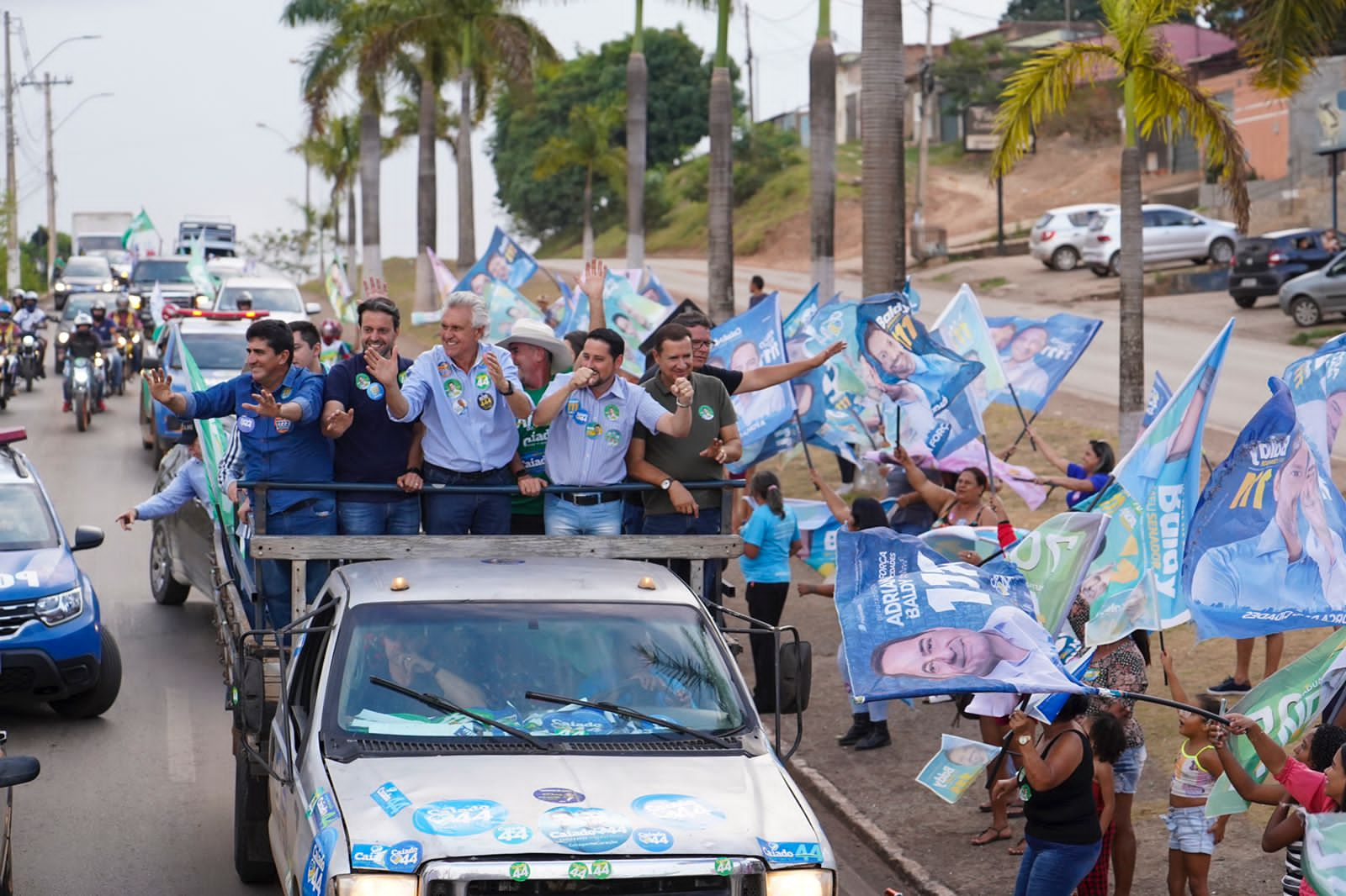 Na reta final de campanha, Caiado percorre 9 municípios do Entorno do DF