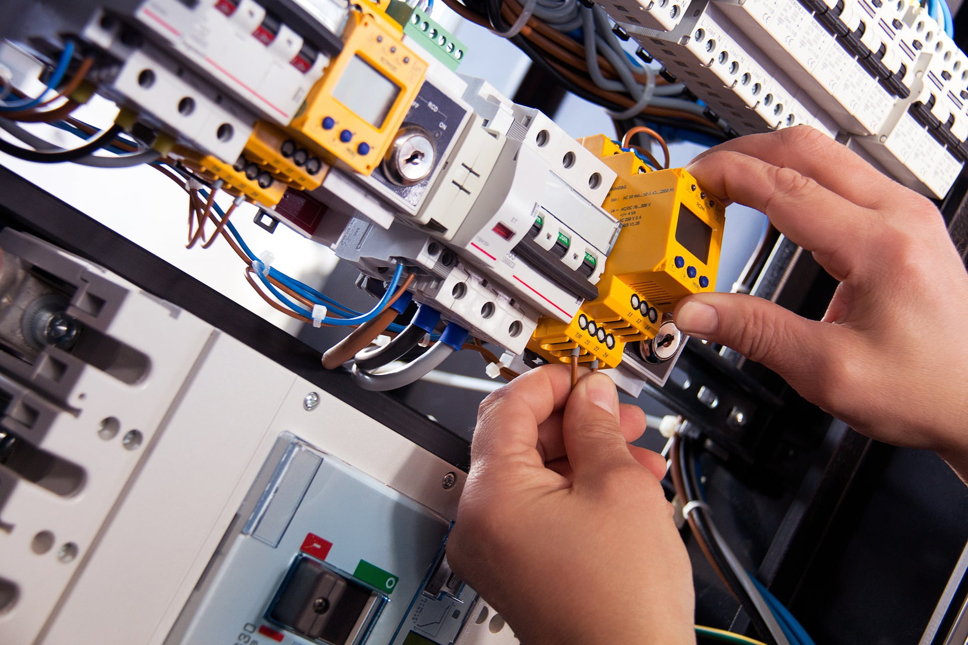 Cerca de 900 mulheres terão novas oportunidades com o curso de eletricista oferecido pela Enel (Foto divulgação).