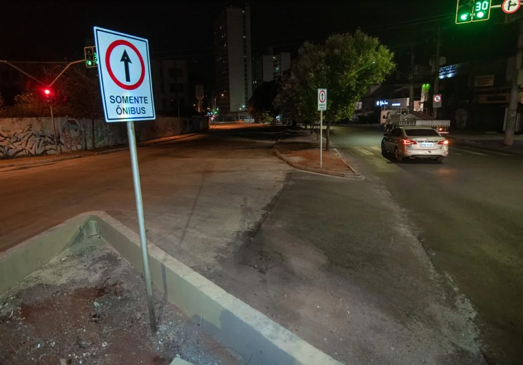 Prefeitura de Goiânia libera tráfego de ônibus no anel interno da Praça Cívica