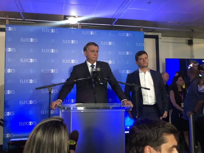 Bolsonaro coletiva do debate Globo. Foto: Reprodução/Twitter