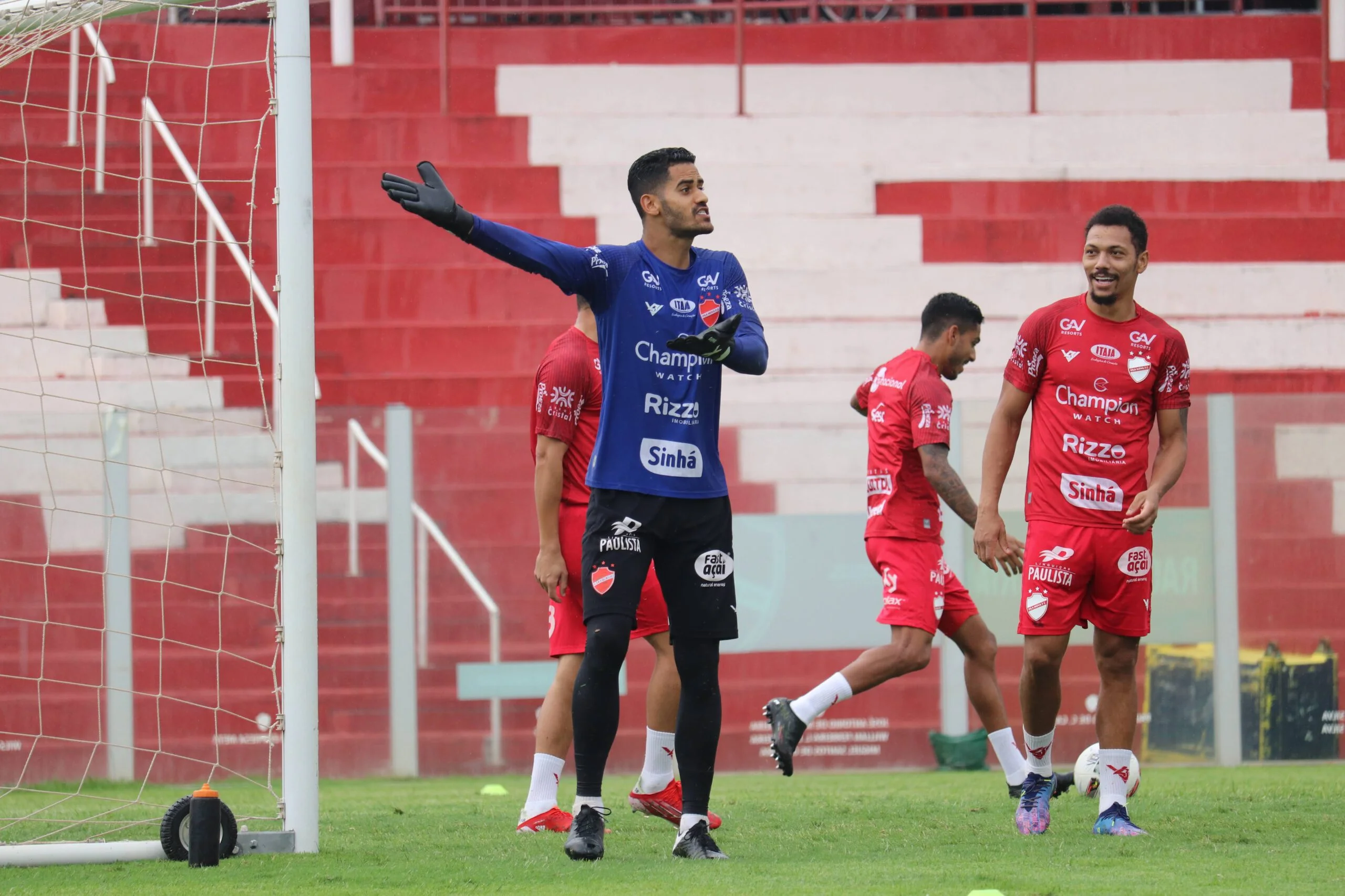 Vila Nova encara o Bahia e a Fonte Nova lotada com missão de estragar o ‘jogo do acesso’