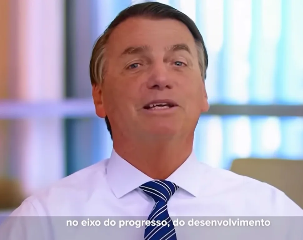 TSE suspende decisão e Bolsonaro não precisará dar direitos de resposta para Lula; entenda