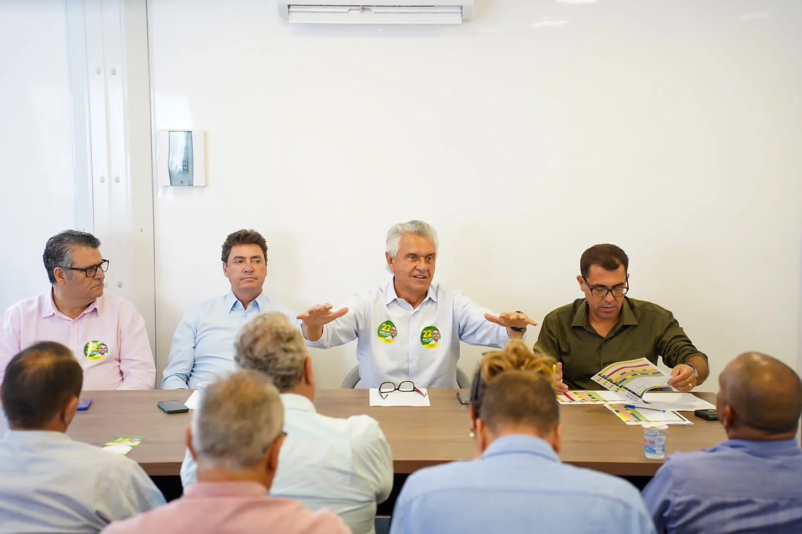 Em uma semana, Caiado mobilizou 143 prefeitos a favor de Bolsonaro