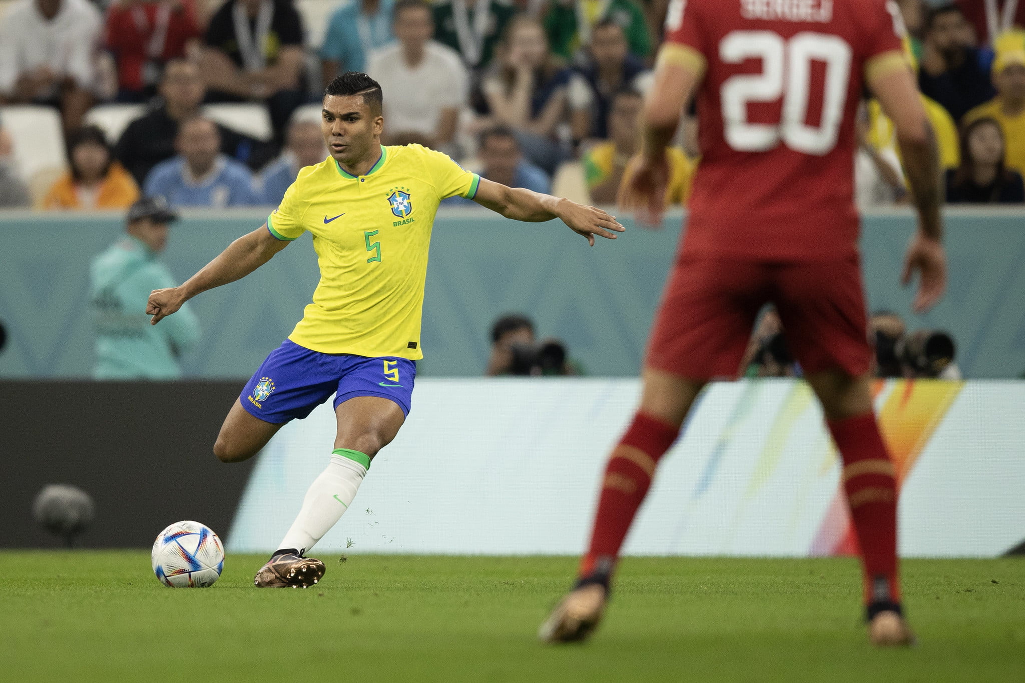 Casemiro elogia estreantes e segundo tempo ‘perfeito’ do Brasil contra Sérvia na Copa