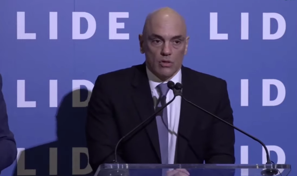 “Democracia brasileira foi atacada, mas sobreviveu”, diz Alexandre de Moraes em evento nos EUA