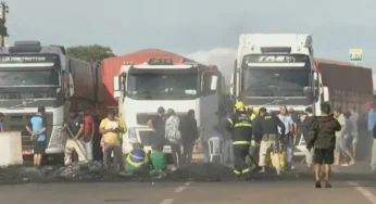 Após liberação de rodovias, bolsonaristas seguem interditando vias goianas