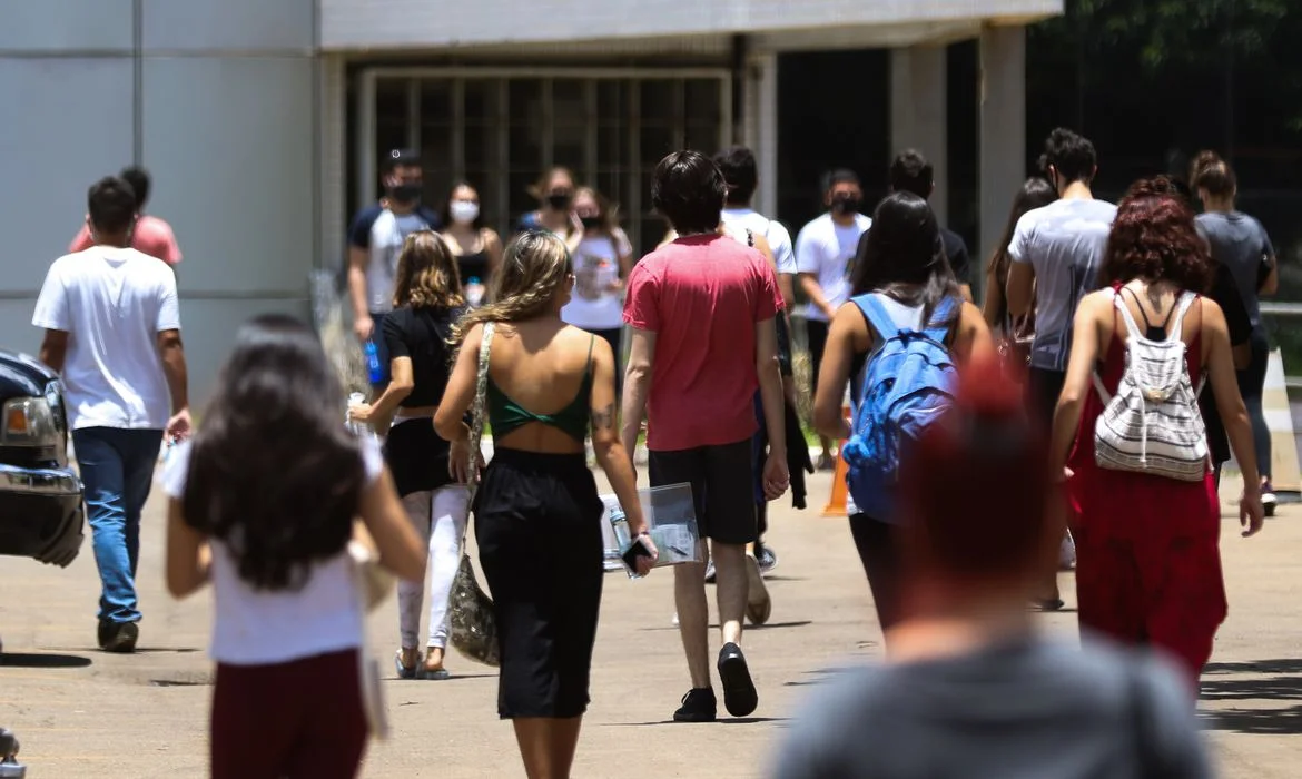 Segundo dia de provas do Enem acontece neste domingo