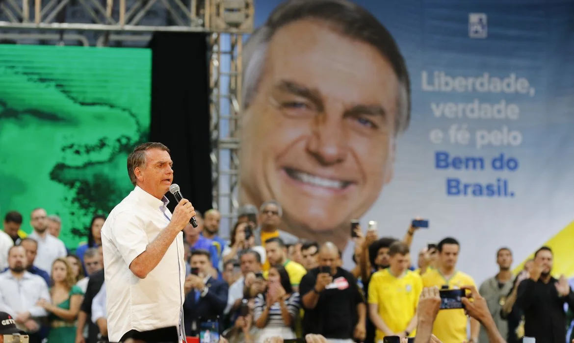 Após multa milionária, partidos coligados a Bolsonaro dizem não concordar com anulação de urnas eletrônicas