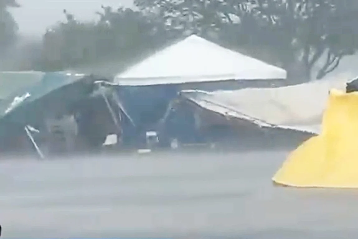 Tempestade derruba acampamento de manifestação antidemocrática em Brasília; vídeo