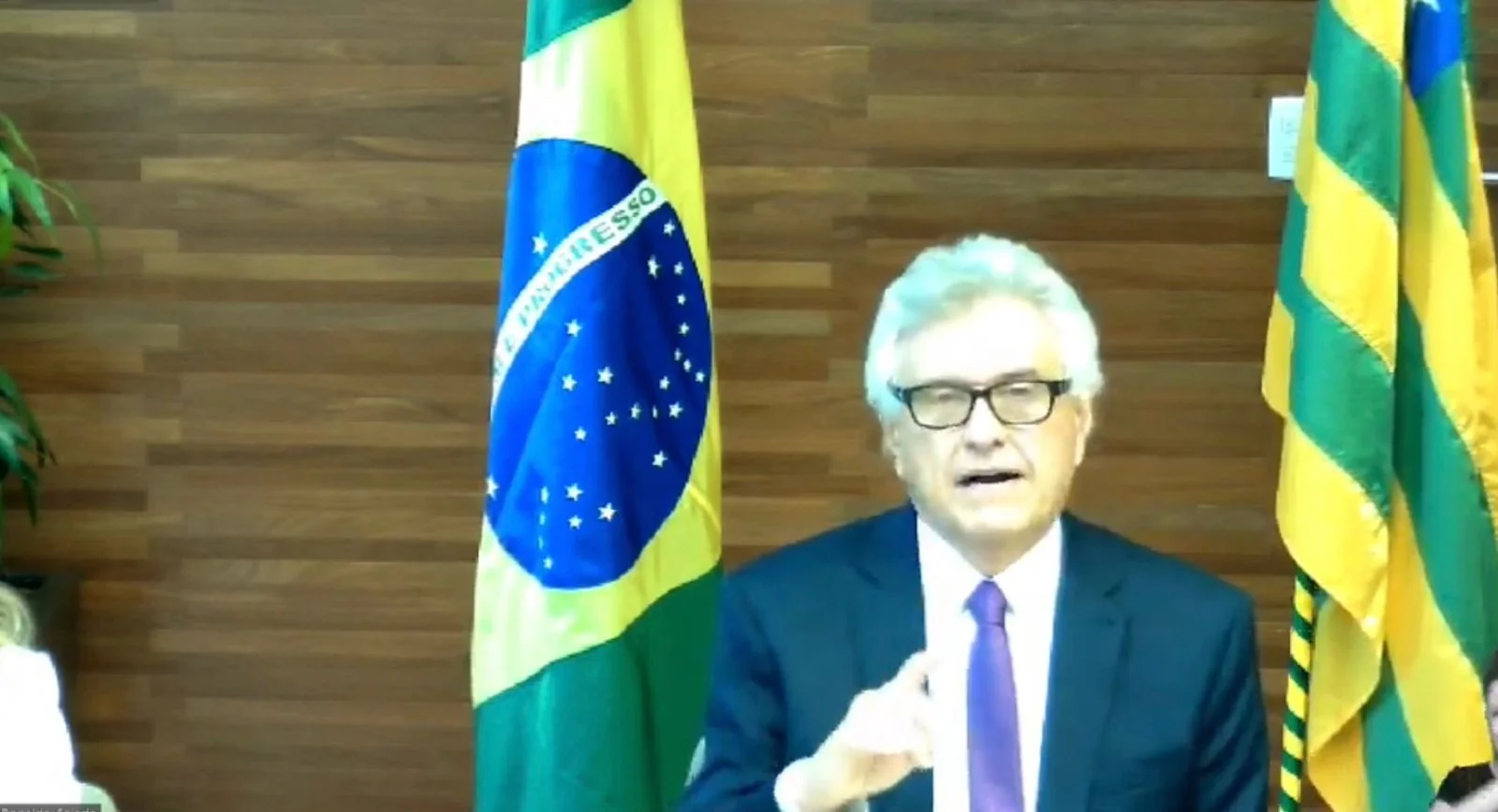 Caiado diz que respeita as normas constitucionais e pede a todos que reflitam: “O Brasil precisa de paz”