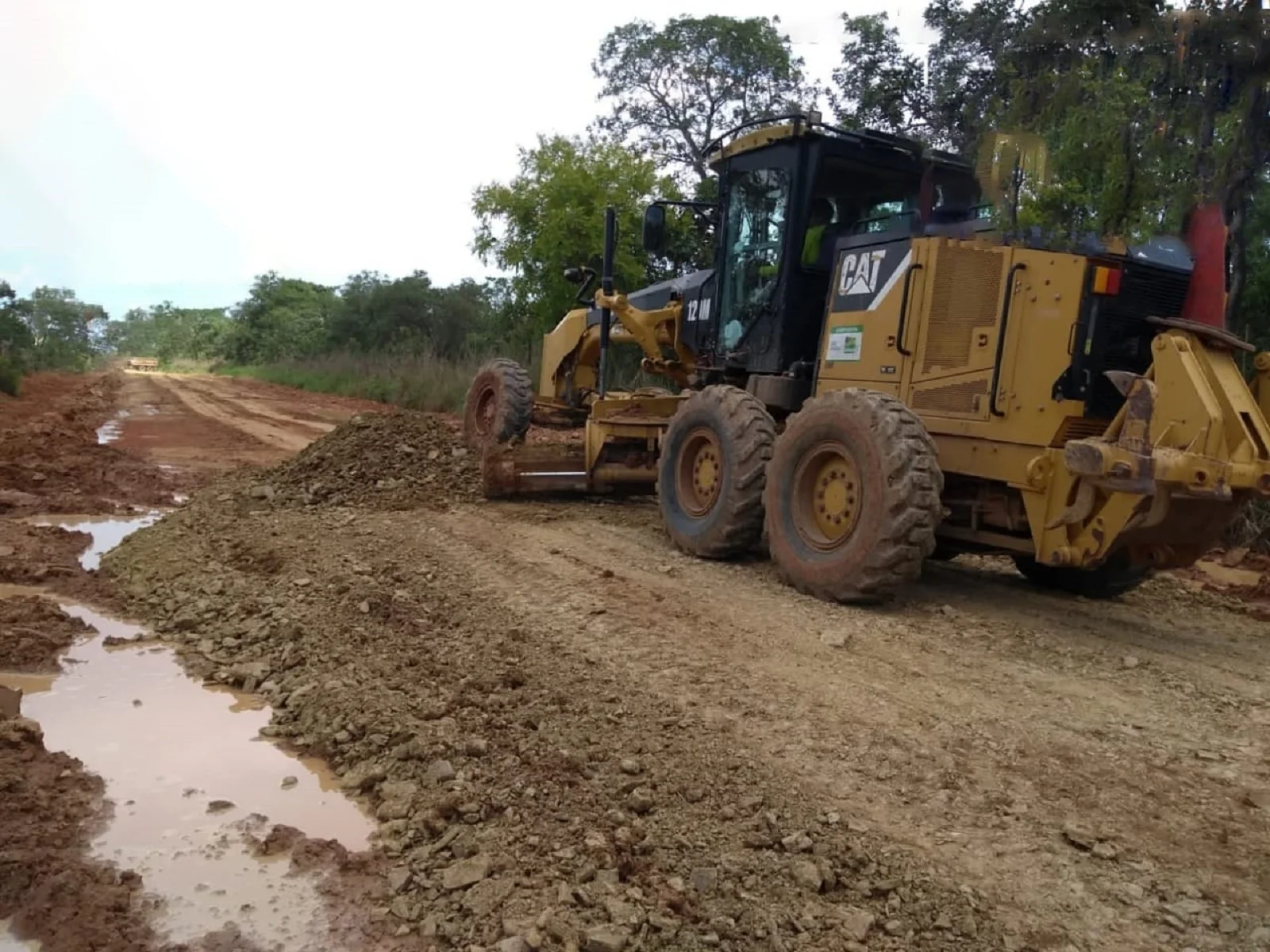 Goinfra executa serviços de recuperação de rodovias atingidas pelas chuvas em Goiás