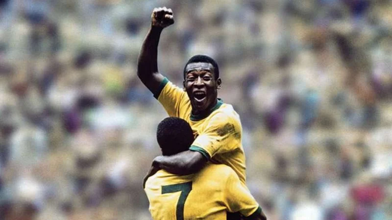 Pelé mudou os rumos do esporte mais popular do Brasil