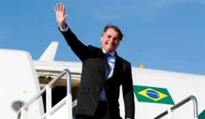 De acordo com o PL, Jair Bolsonaro retornará no dia 30 de março ao Brasil (Foto: Alan Santos/PR)