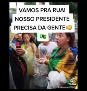 família de trindade reune com bolsonaro. Foto: Reprodução/Twitter