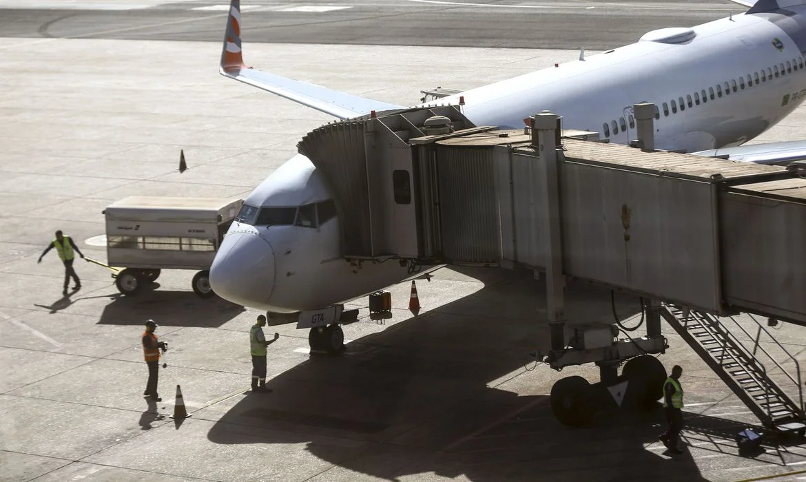 Greve de aeronautas a partir desta segunda-feira (19) não atinge aeroporto de Goiânia