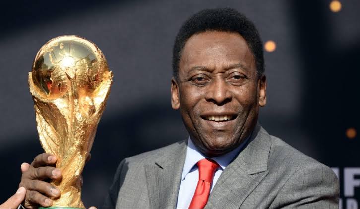 Morre Pelé, o rei do futebol