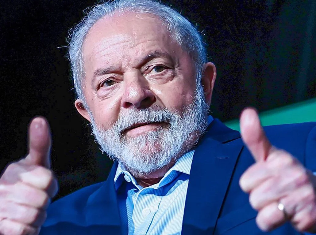 Lula anuncia mais 16 novos ministros e deixa Centrão e Simone Tebet para depois; veja lista