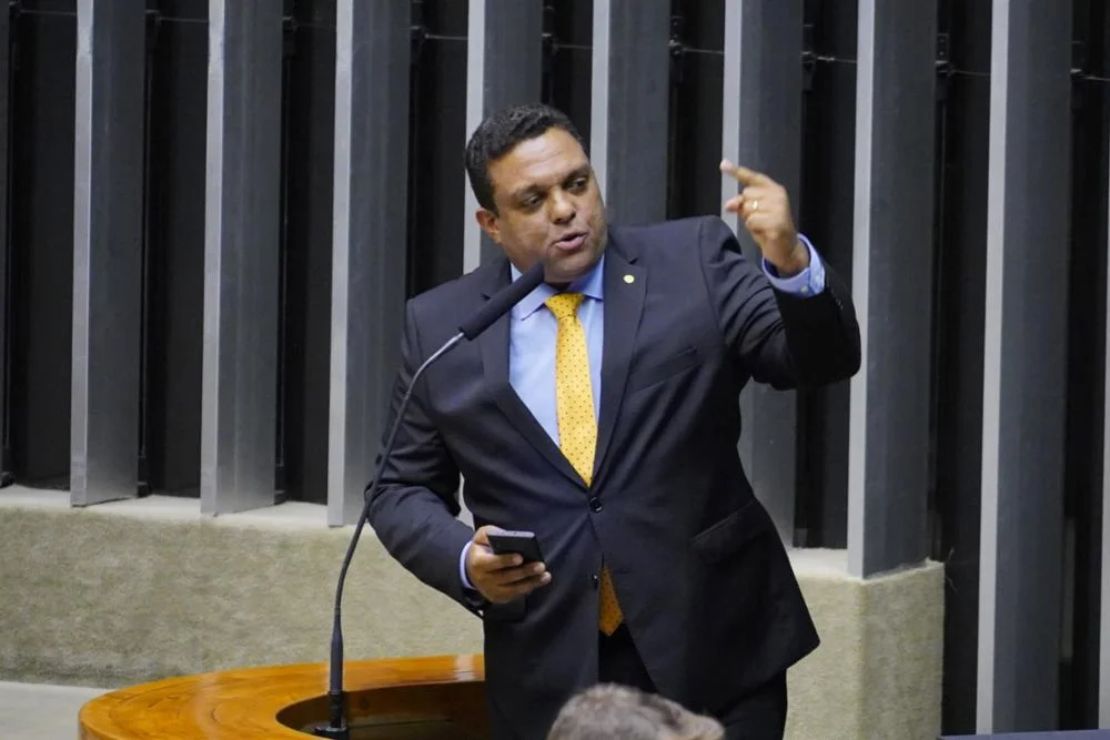 “Vocês serão presos e não há ninguém que os defenda”, diz deputado bolsonarista a manifestantes