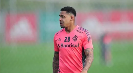 São Paulo acerta contratação de atacante do Internacional