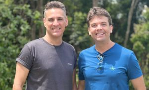 Henrique e Hernane se apresentam no Bar Cerrado Cervejaria (Foto divulgação)