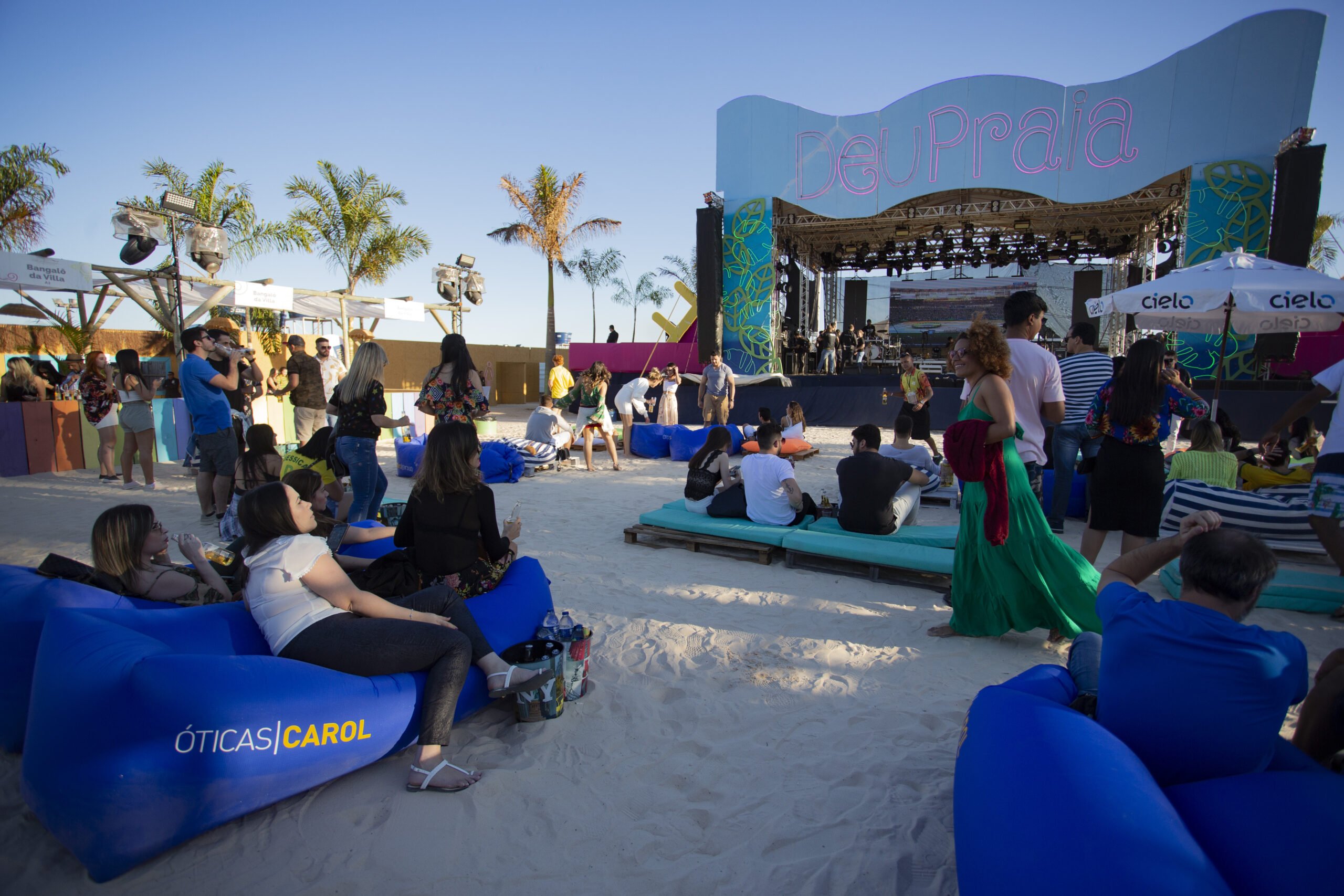 Deu Praia acontece no Centro Cultural Oscar Niemeyer com edição especial esportiva