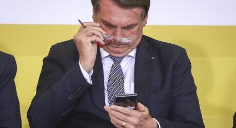 Bolsonaro afirmou estar sob efeito de remédios ao justificar publicação de fake news à PF