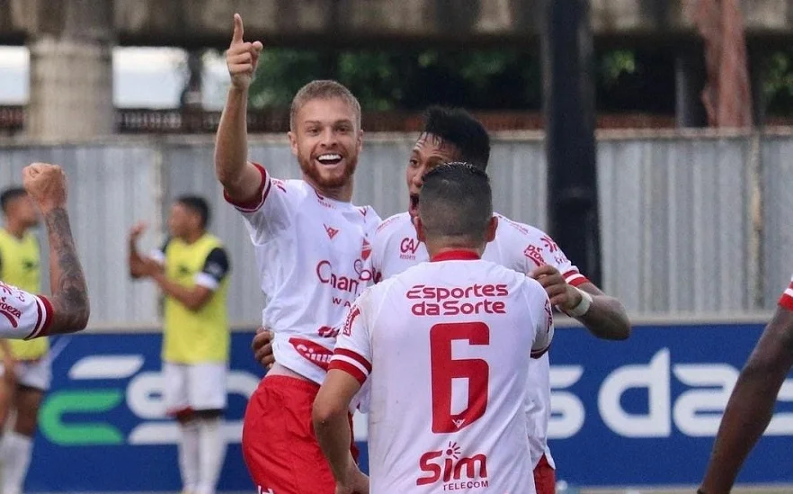 Com gol de revelação da base, Vila Nova empata com Anápolis no Jonas Duarte