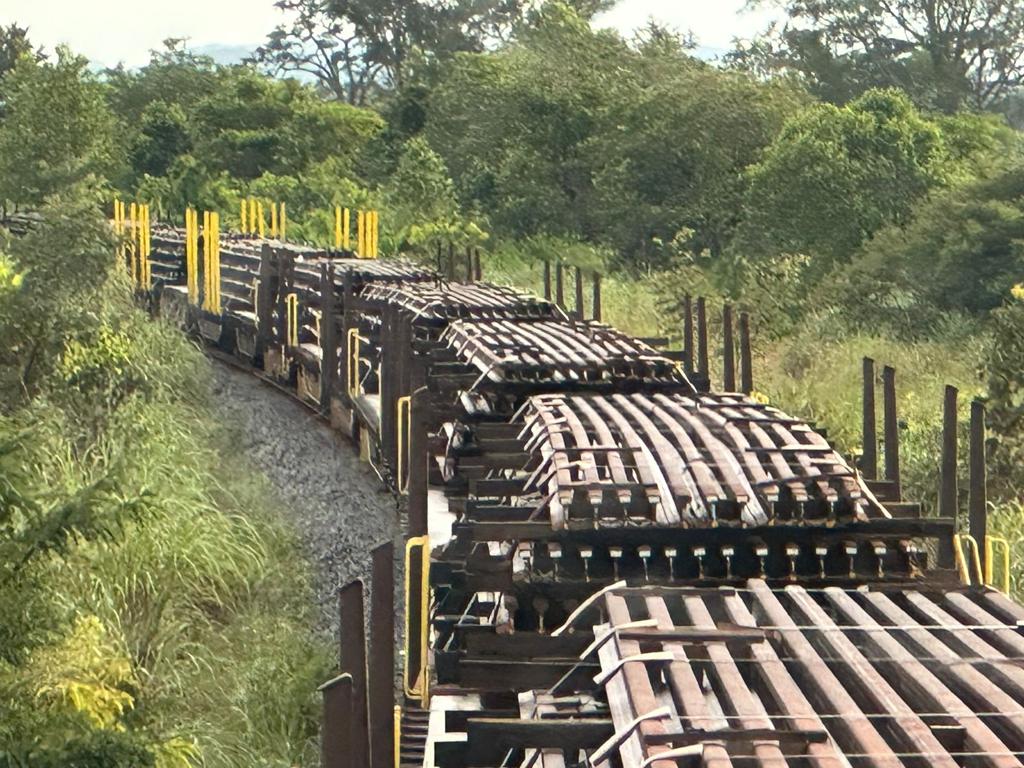 Goiás recebe trilhos que serão instalados na Ferrovia entre Mara Rosa (GO) e Água Boa (MT)