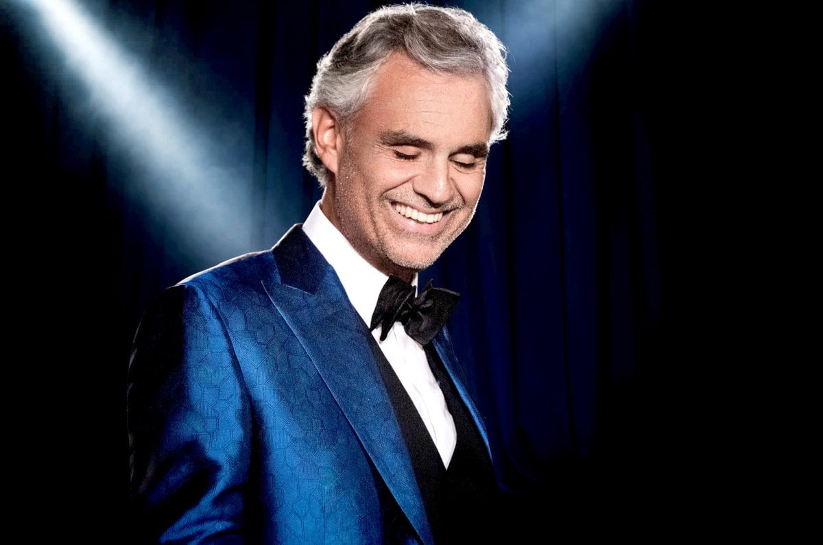 Andrea Bocelli se apresenta com orquestra, coral e artistas convidados, em São Paulo