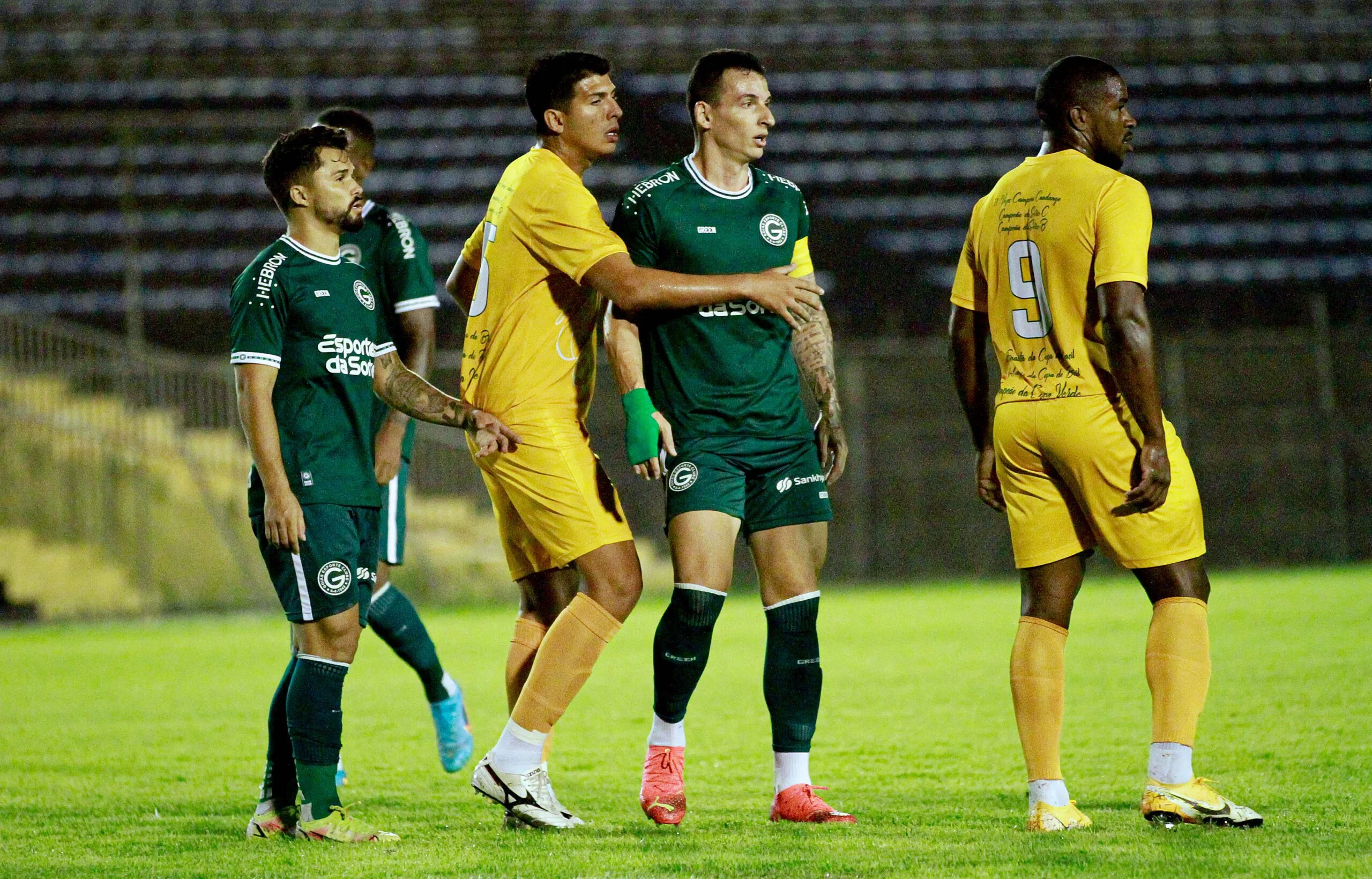 Brasiliense e Goiás se enfrentaram pela Copa Verde