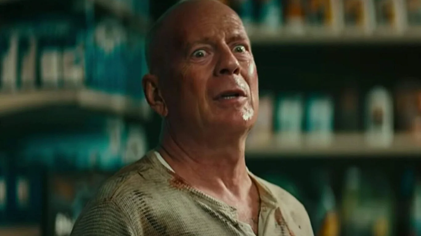 Bruce Willis já não reconhece nem a própria mãe após avanço de doença; saiba detalhes