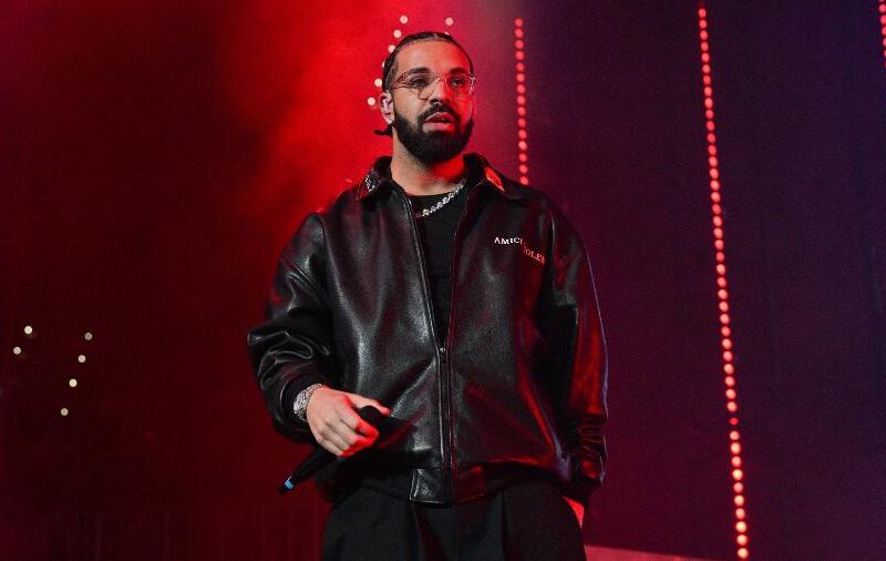 Drake não fará mais o show de fechamento do Lollapalooza (Foto Prince Williams/Getty Images).