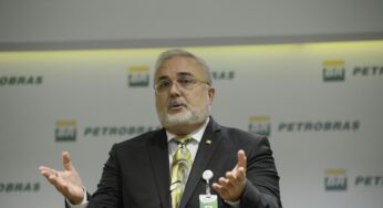 Presidente da Petrobras confirma possibilidade de redução da gasolina este mês