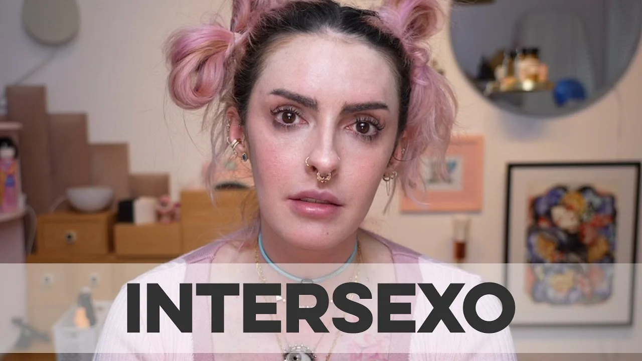 Em vídeo, Karen Bachini revela ser intersexual; saiba o que é e os tipos existentes