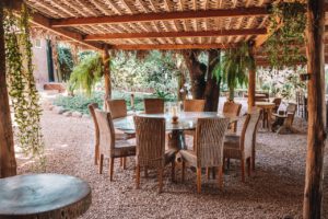 Restaurante Rústico, na Vila de São Jorge, localizada na Chapada dos Veadeiros (Foto divulgação).