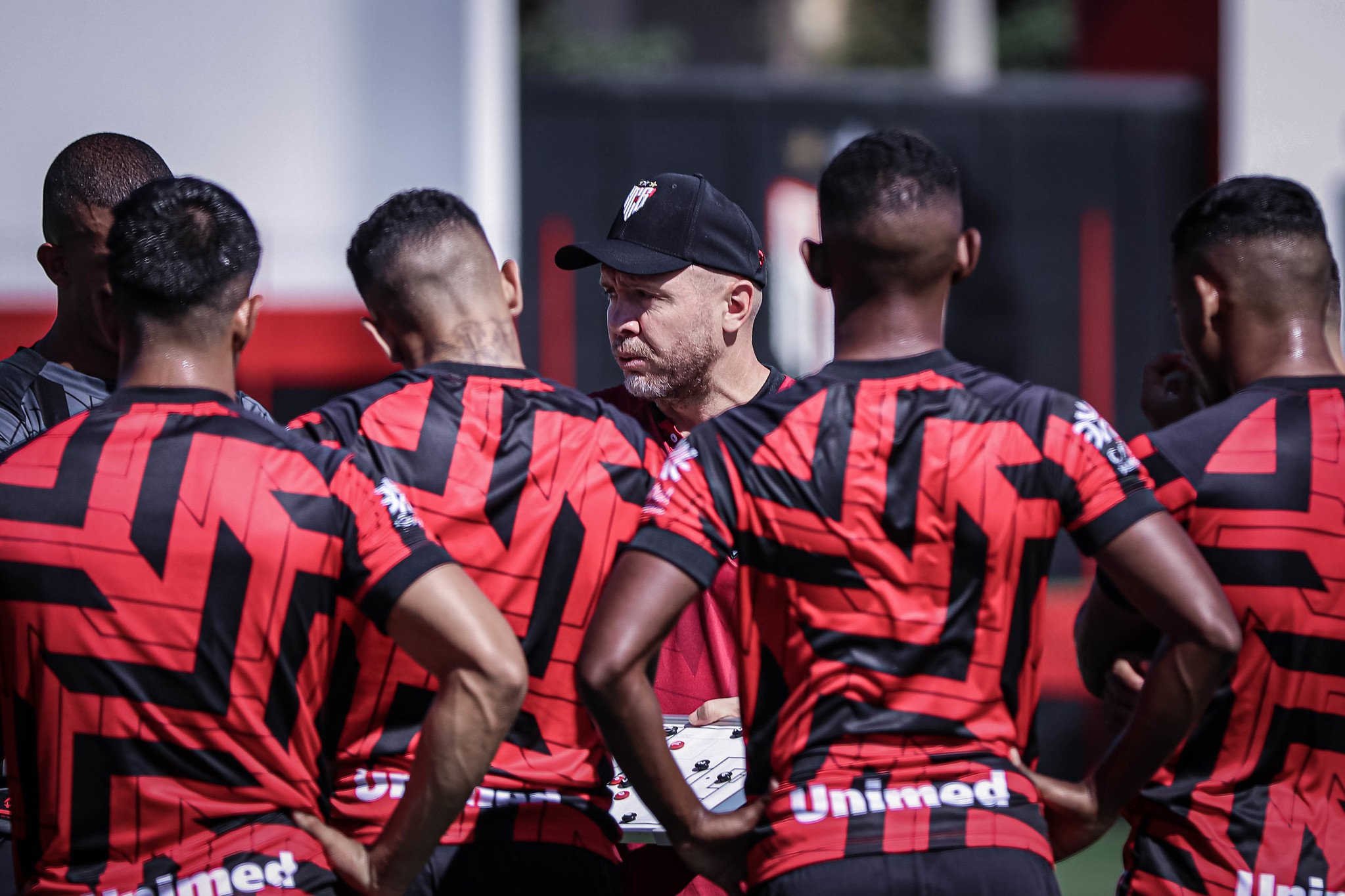 Preparação do Atlético-GO para enfrentar o Tombense