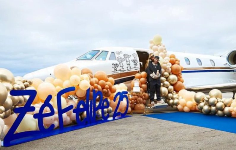 Zé Felipe ganha avião da esposa Virgínia Fonseca (Foto Instagram).