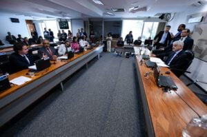 O projeto também determina que o poder público terá que fortalecer e incentivar a capacitação de cuidadores de idosos (Foto Edilson Rodrigues / Agência Senado).