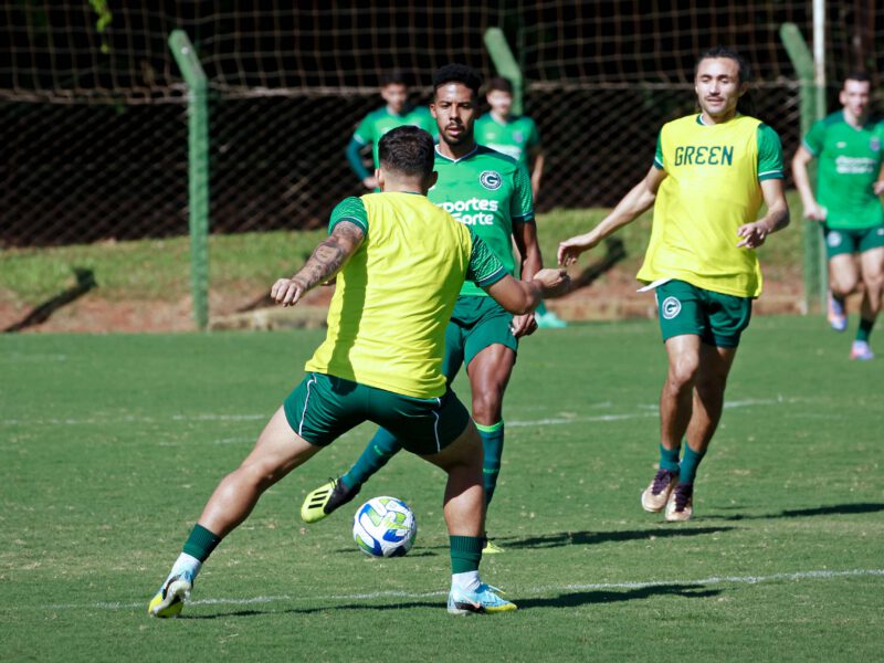 Goiás se prepara para enfrentar o São Paulo pelo Campeonato Brasileiro Série A