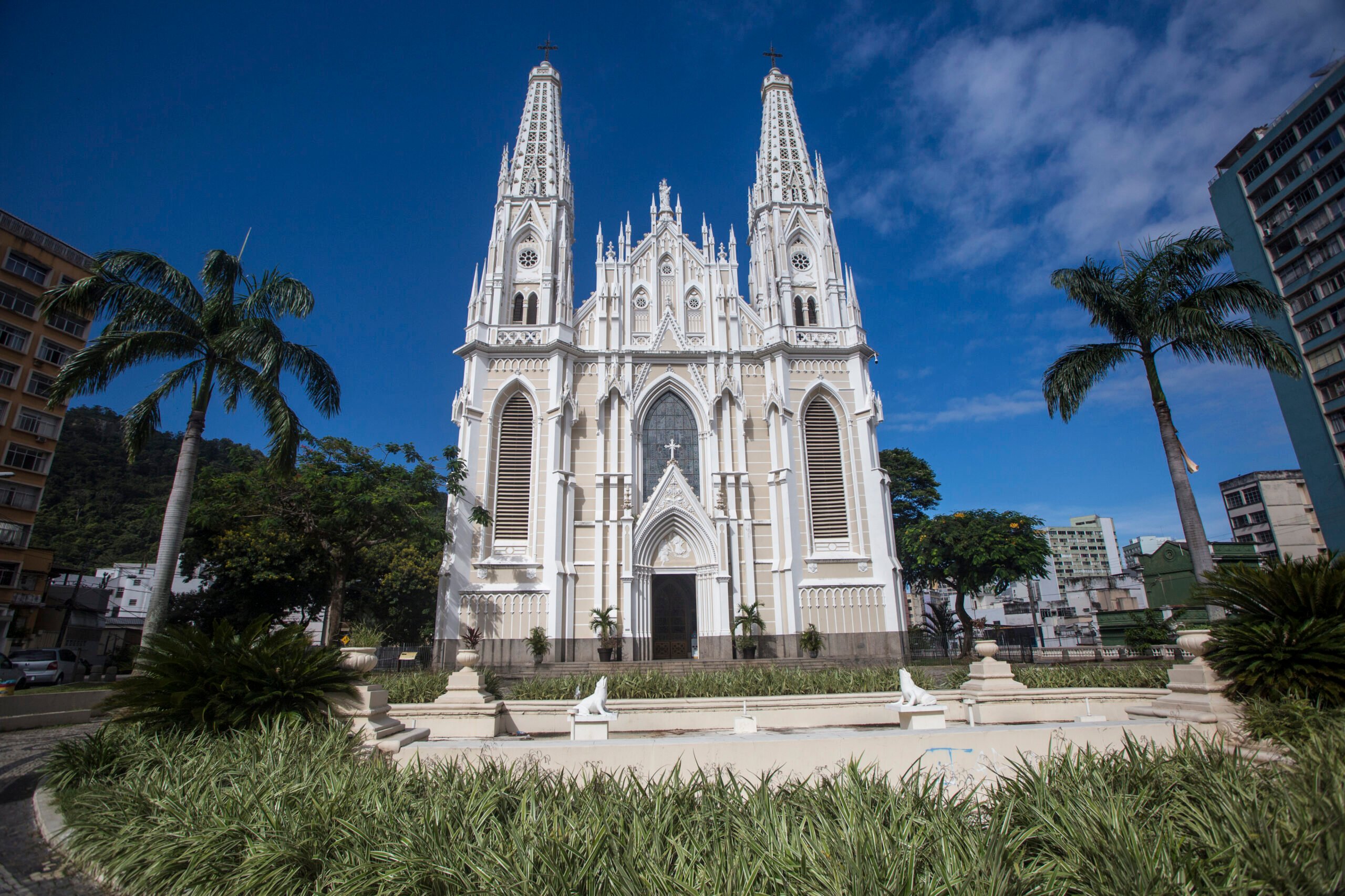 Espírito Santo é um dos principais destinos dos fiéis; Confira lista de pontos turísticos religiosos