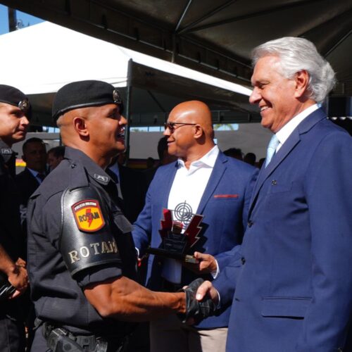 Caiado inaugura o espaço de treinamento de tiros da Rotam. Foto: Júnior Guimarães