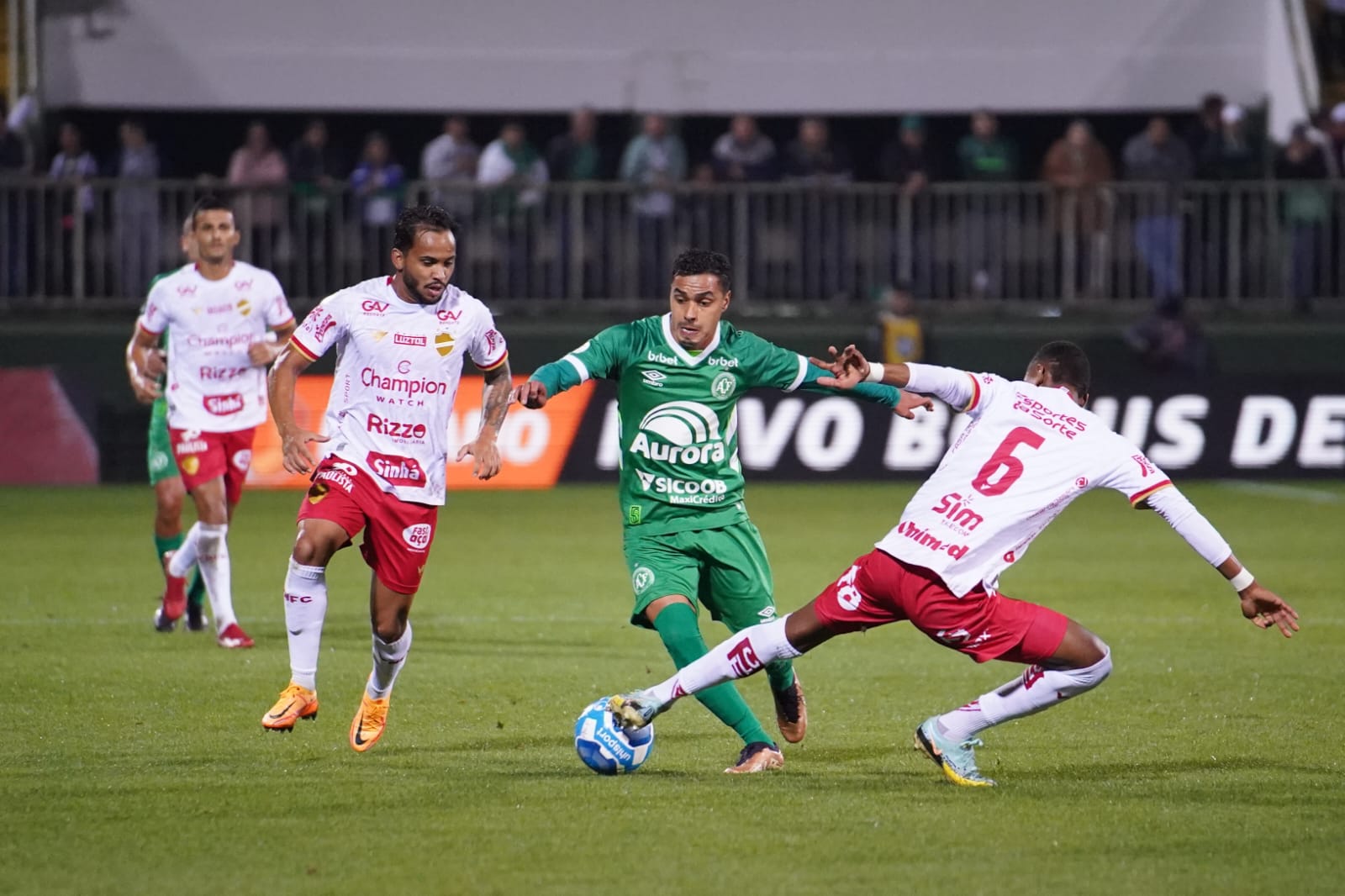 Chapecoense x Vila Nova