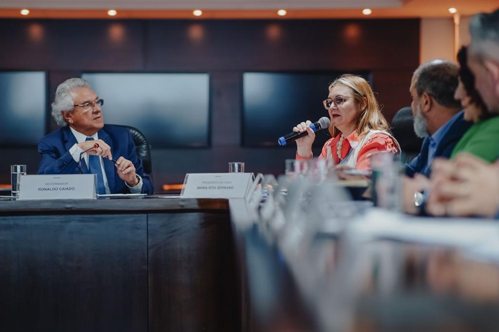 Ronaldo Caiado recebe executivos da Caixa. Foto: Hegon Corrêa