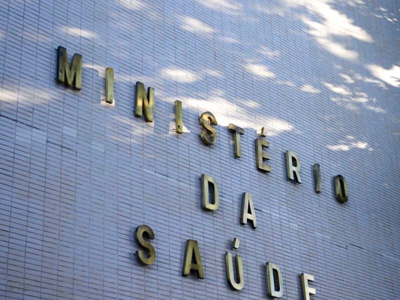 Centrão mira Ministério da Saúde, liderado por Nísia Trindade, e Lula dá resposta direta