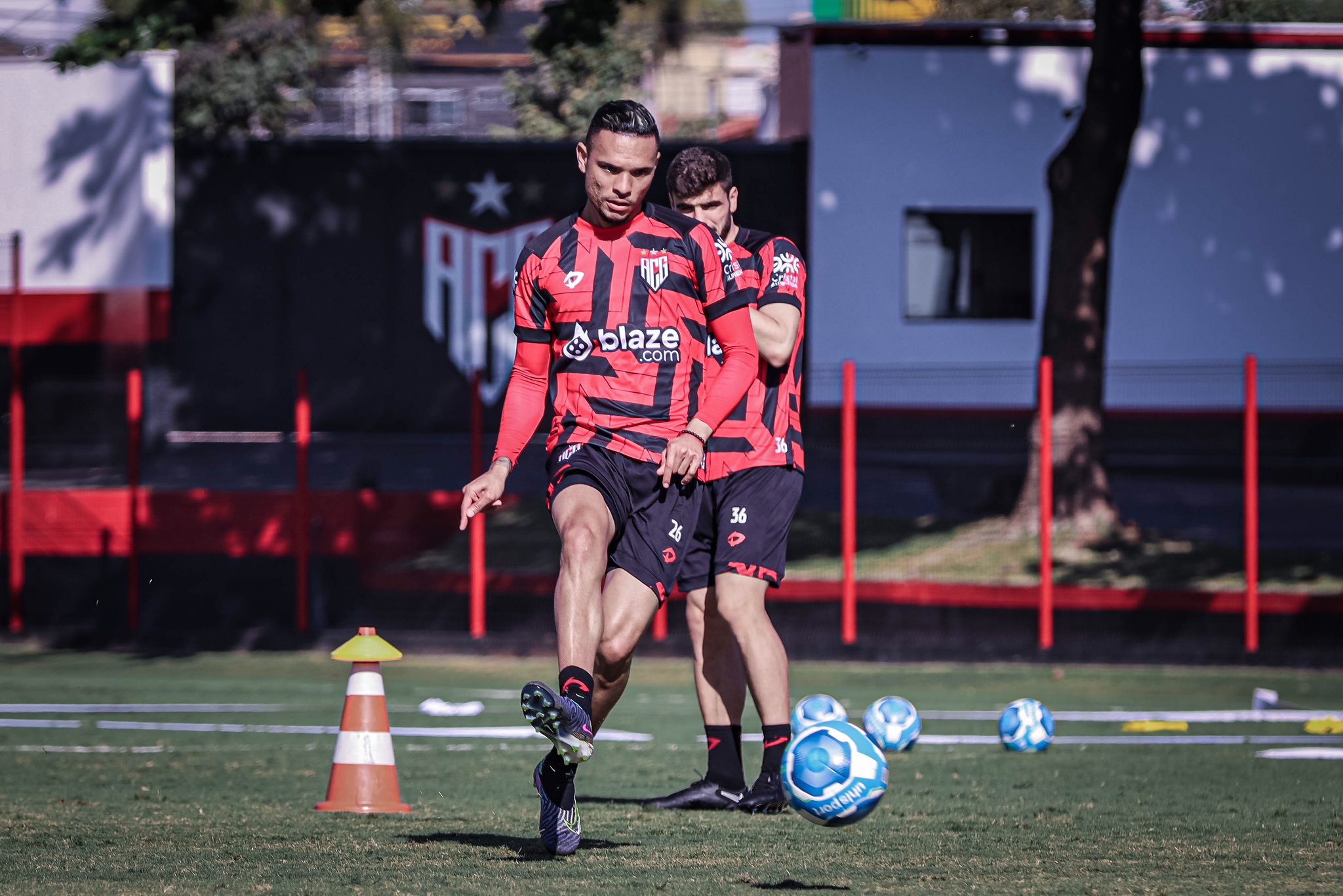 Com Luiz Fernando de volta, Atlético-GO busca reação no Brasileiro diante do Novorizontino