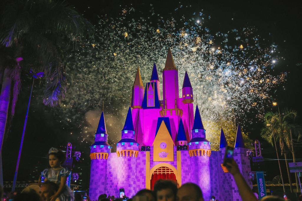 Queima de fogos promete encantar visitantes da Happy Land (Foto divulgação).