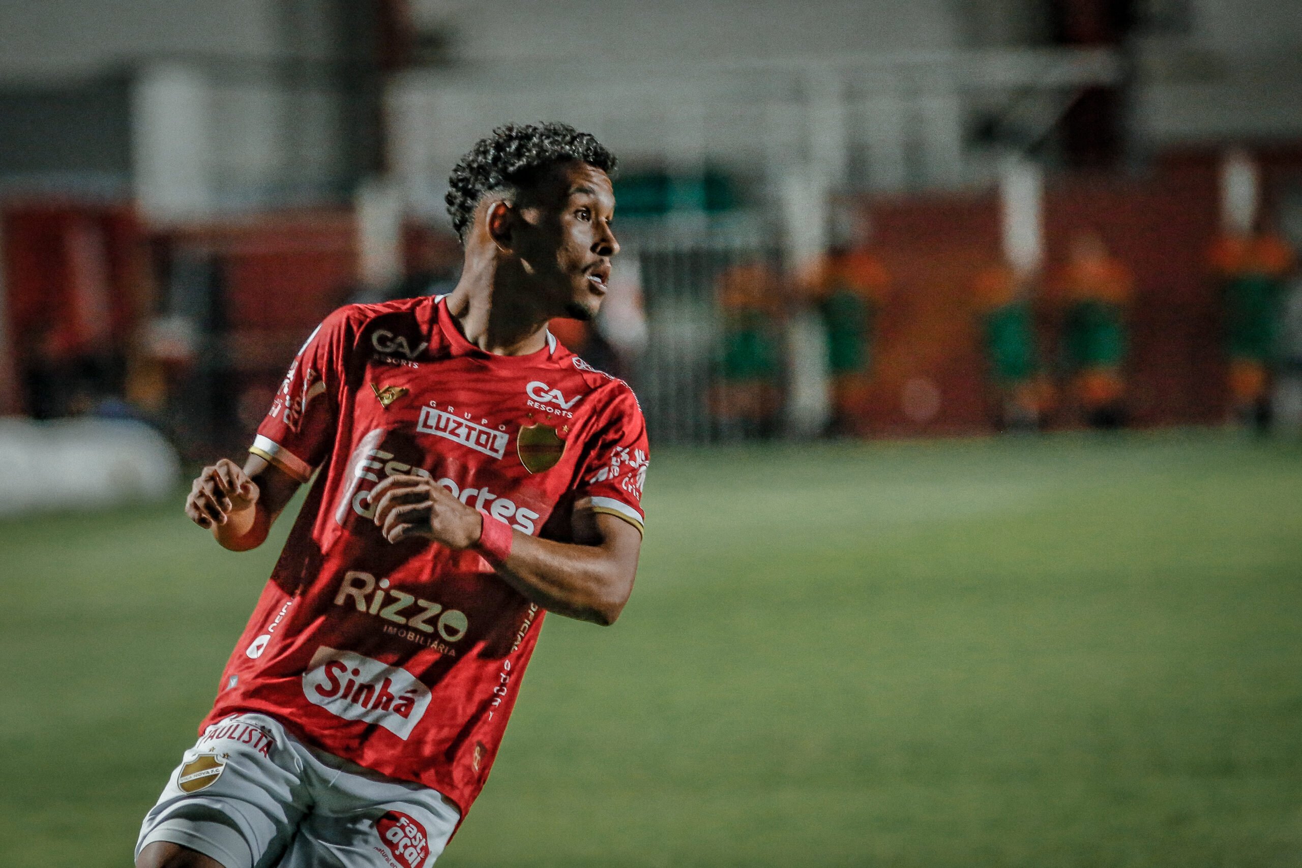 Vila Nova negocia atacante com futebol da Turquia