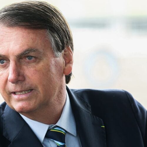 Internautas pedem Nobel da Paz para Bolsonaro após liberação de brasileiros em Gaza