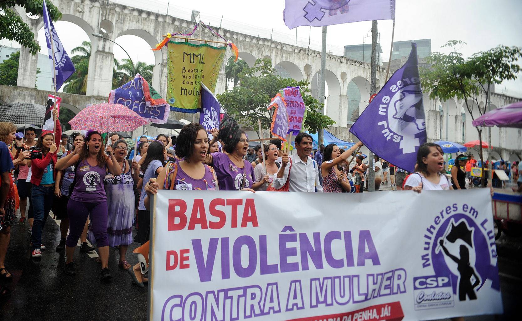 Lei Maria da Penha Goiás Agosto Lilás