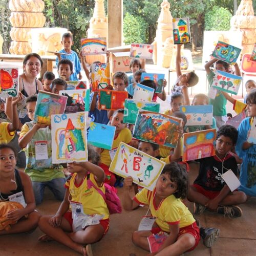 Brincando com Poteiro, oficina de artes. Foto: Divulgação